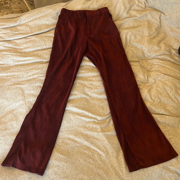 Urban Outfitters Corduroy pants - Picture 1 of 5